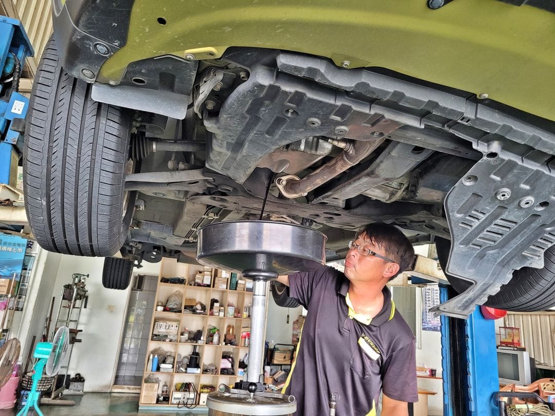 13' 淺綠 SX4 交車前保養