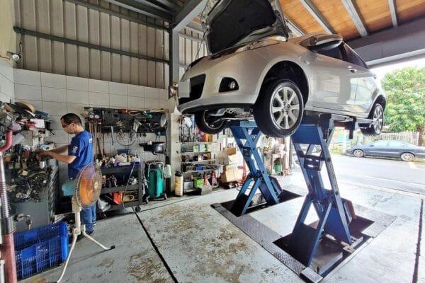 10′ 銀 馬二交車前保養