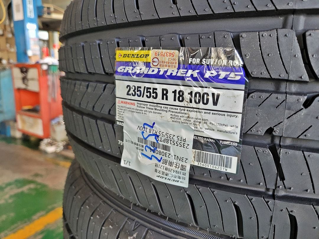 10' 棕 RAV4 更換輪胎