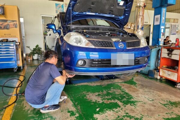 11′ 藍 Tiida 交車前保養