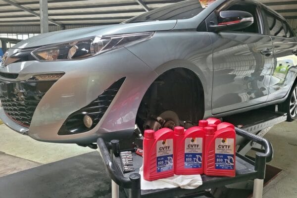 19′ Yaris 灰 拆洗變速箱油底殼
