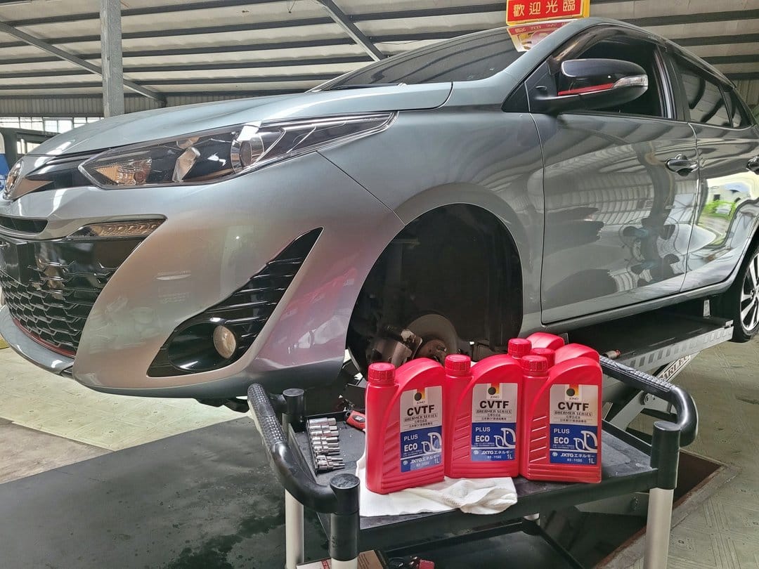 19' Yaris 灰 拆洗變速箱油底殼