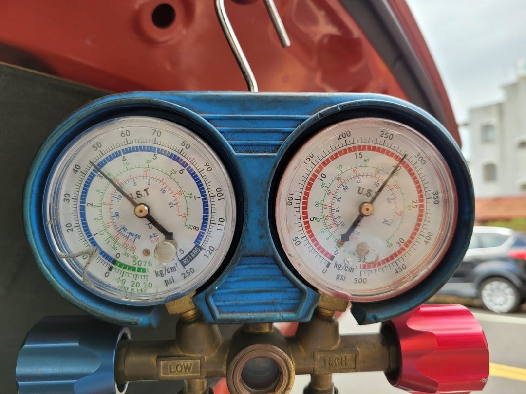 13' Suzuki SX4 更換散熱片