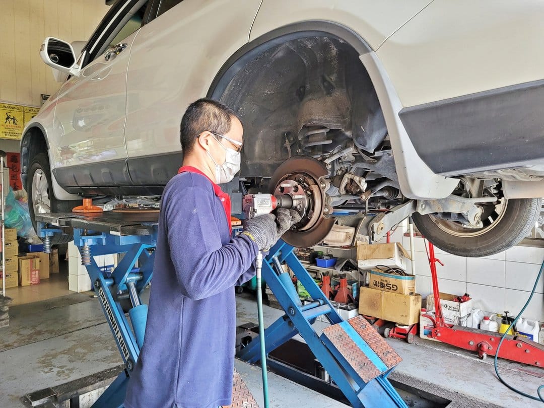 10' 白 CR-V 定保&更換後輪軸承