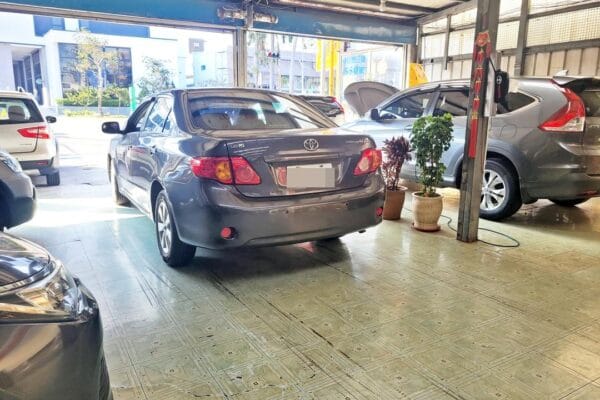 12′ 灰 Altis 寒流來 亮引擎燈
