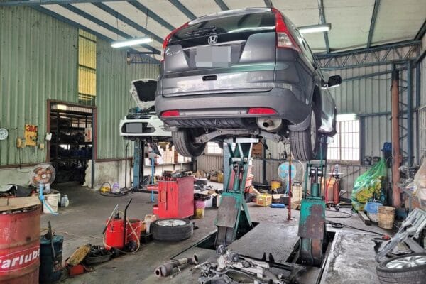 13′ 灰 Honda CR-V 翻修變速箱
