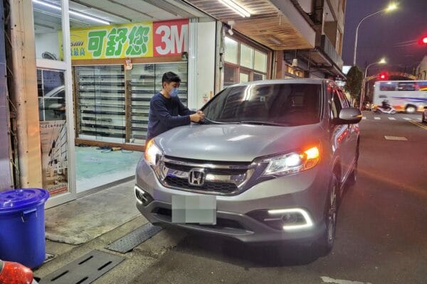 17′ 銀 Honda CR-V 交車前保養