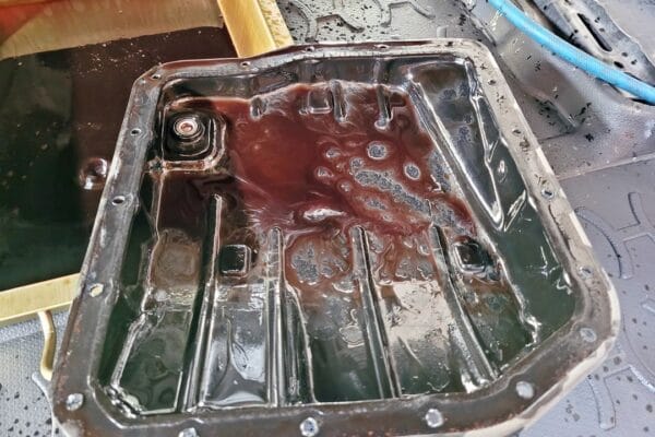 11′ 黑 RAV4 拆洗變速箱油底殼