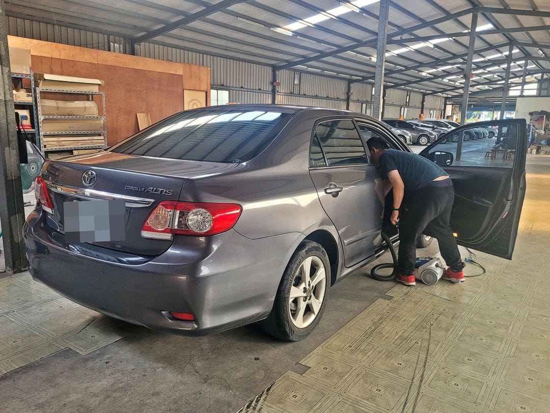 洗車就...客人自己洗！