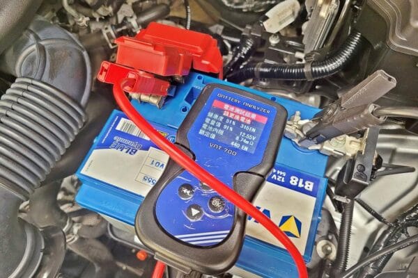 16′ 銀 SX4C 更換電瓶