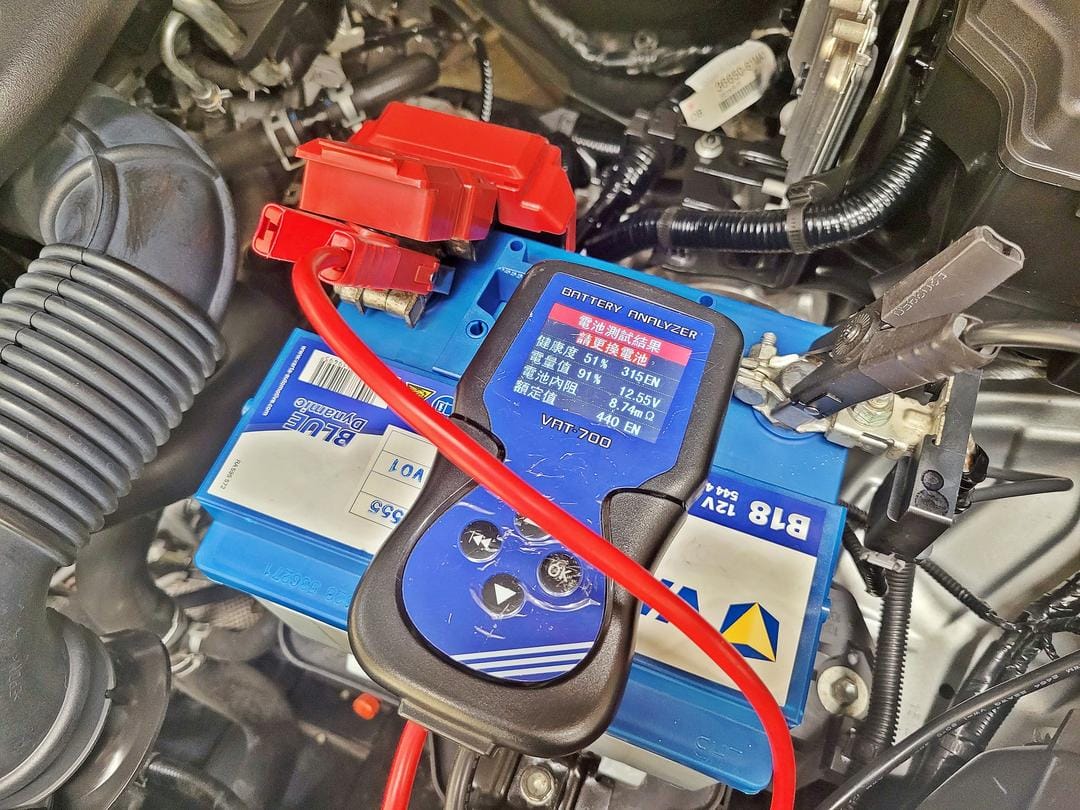 16' 銀 SX4C 更換電瓶