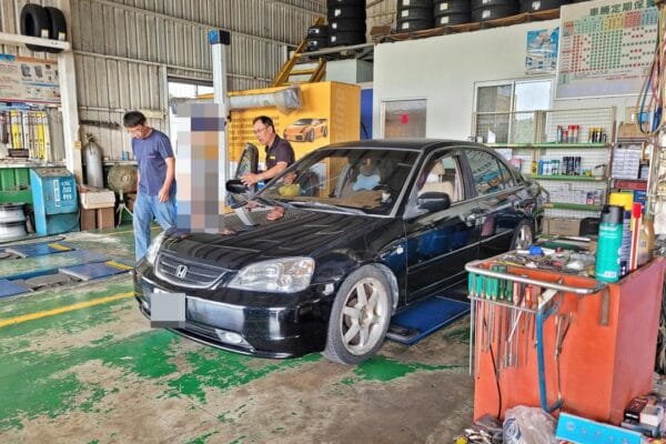 01′ 黑 Honda Ferio 查修右前電動窗