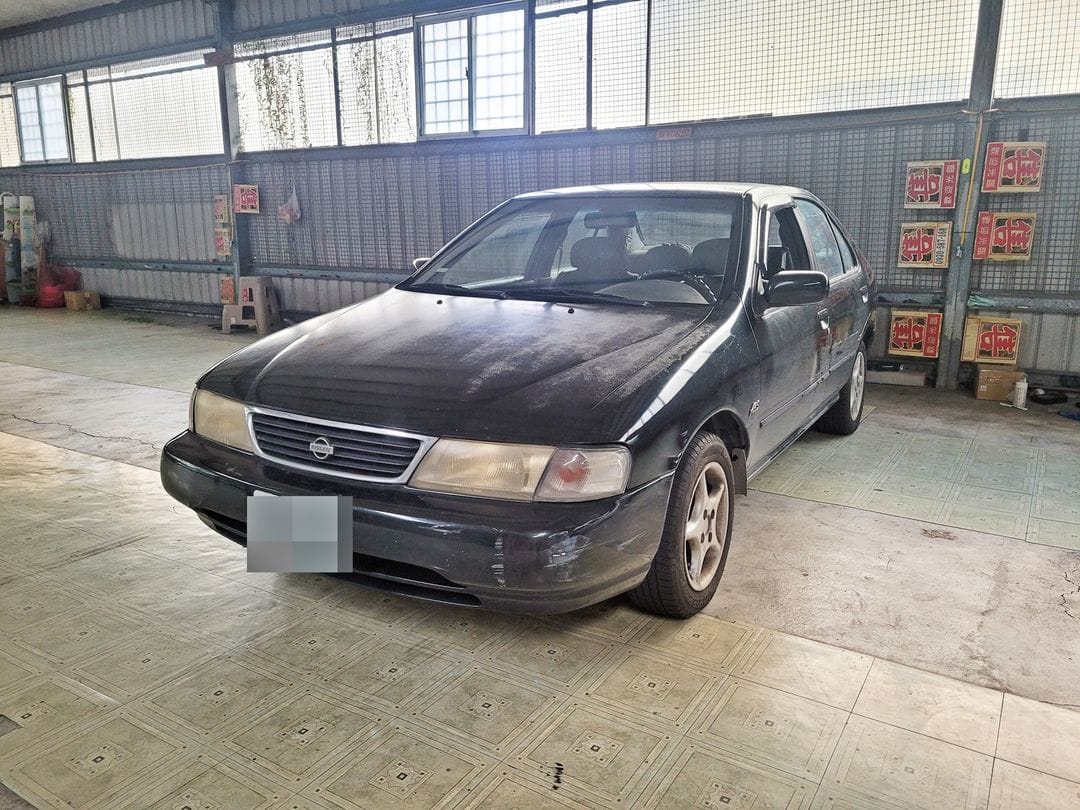 Nissan Sentra 341 (B14)