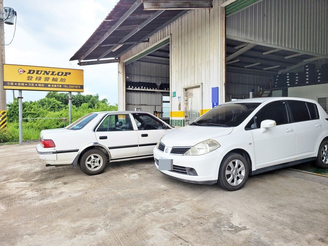 10' 白 Nissan Tiida 做定保