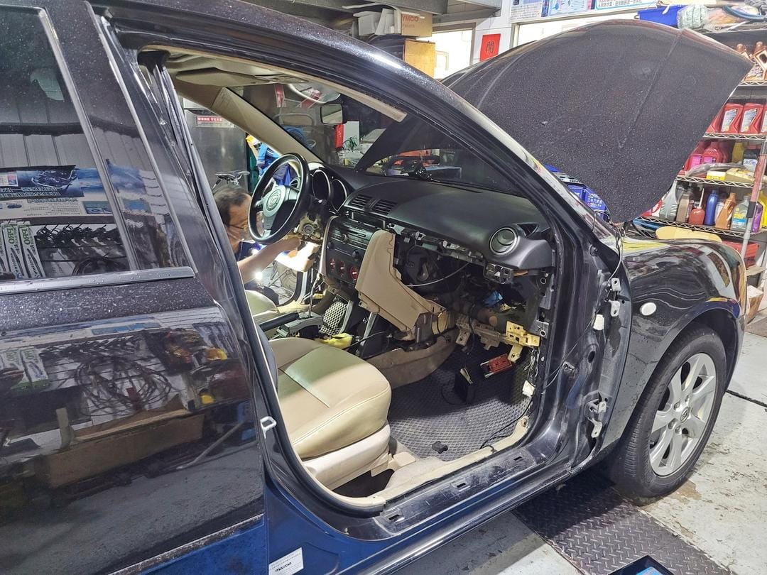 有車商說：車門螺絲轉過就是事故車！