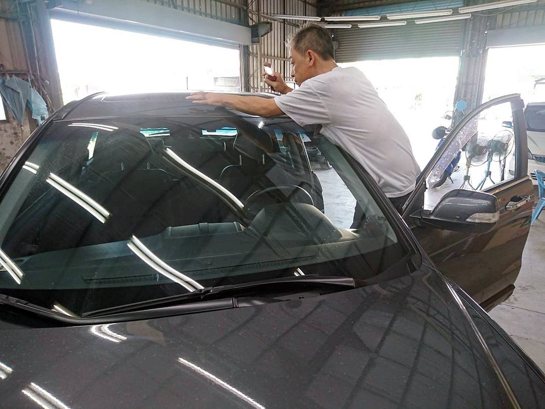 專業師傅鑑定車漆！