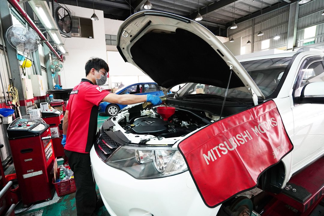 原廠保養的時候，車主都在幹嘛？