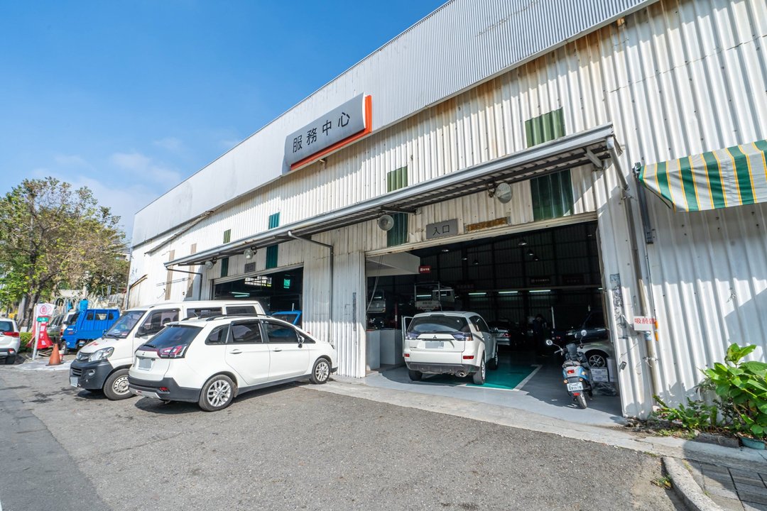 小凹回仁德廠做保養囉！