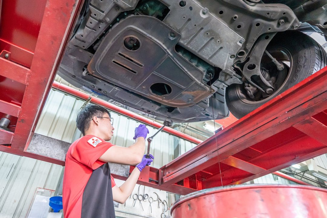 Mitsubishi Outlander 回匯豐仁德廠做定保~