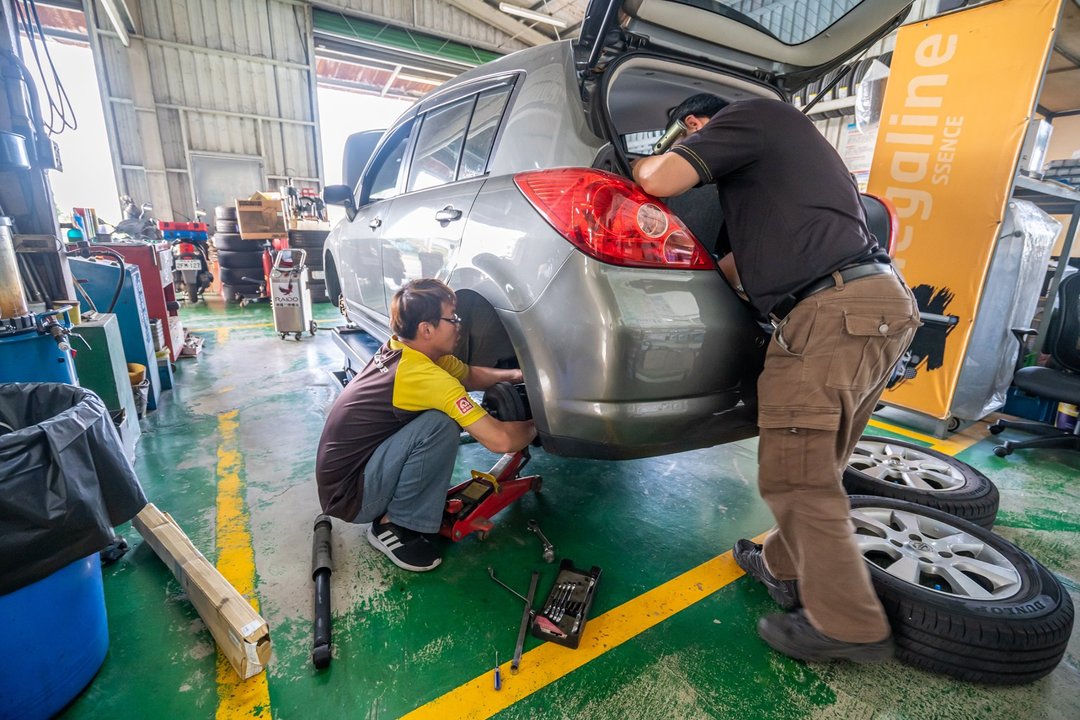 Nissan Tiida 施做17萬公里定保