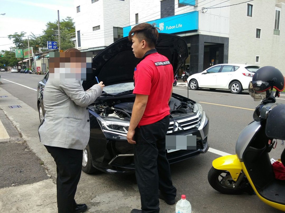 幫Grand Lancer換電瓶！