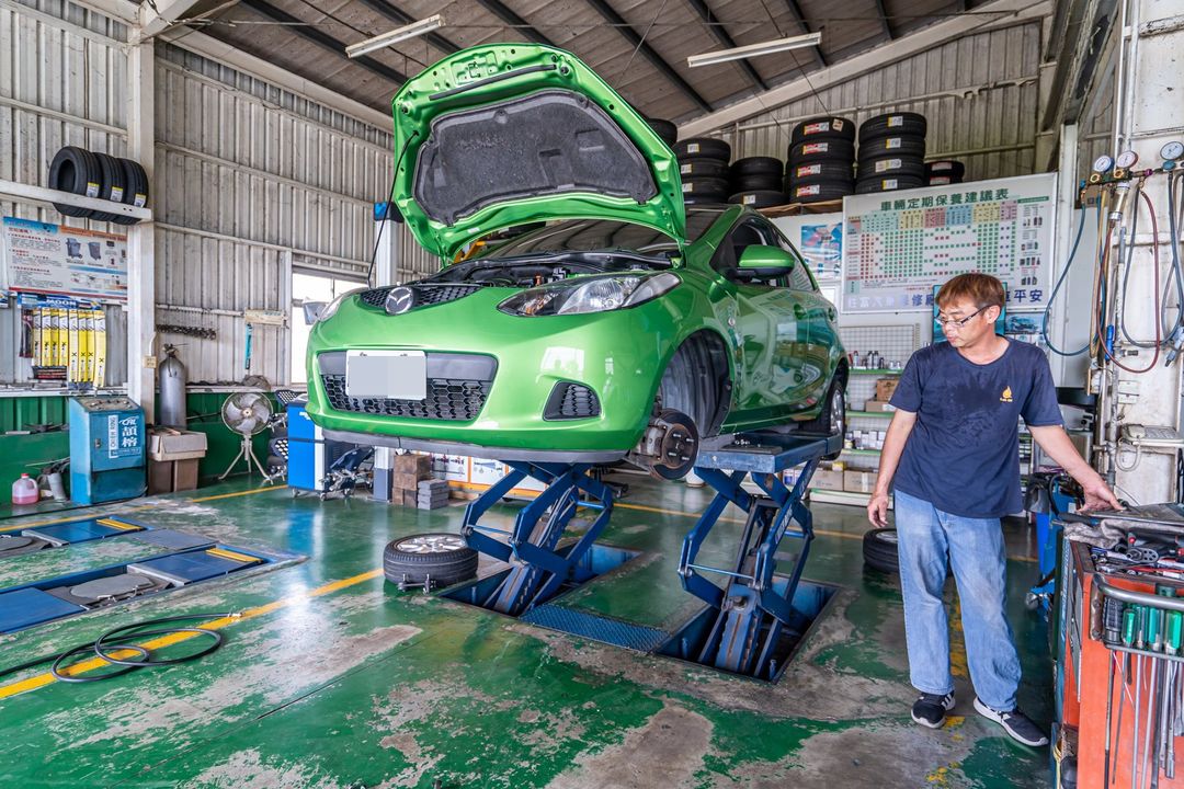 Mazda 2 更換方向機！