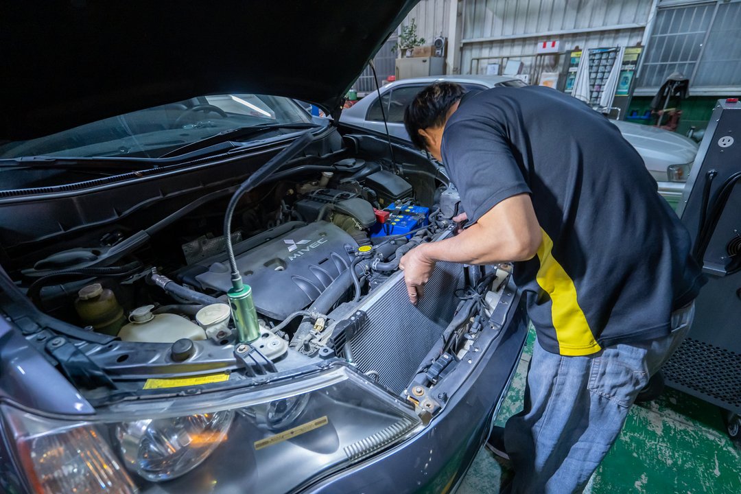Mitsubishi Outlander 更換壓縮機