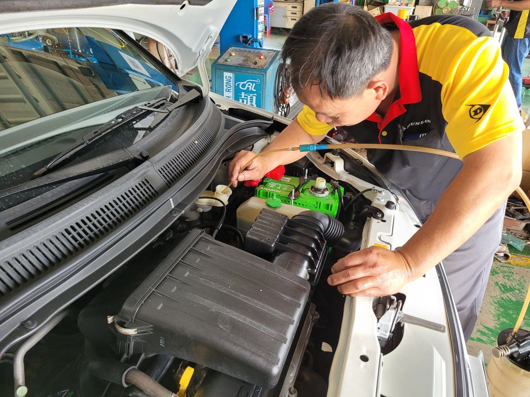 Suzuki Swift 做保養囉～