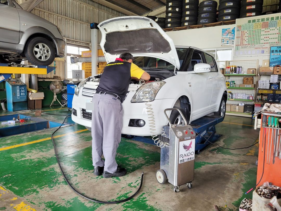 Suzuki Swift 做保養囉～
