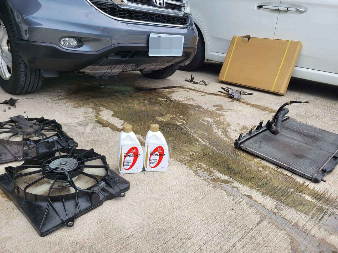 Honda CR-V 更換水箱 & 保養