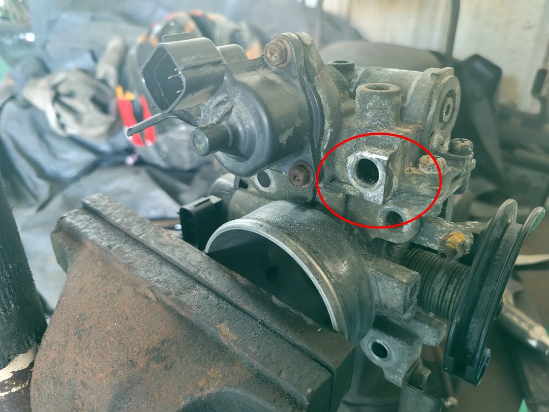 02′ Lancer 更換節氣門鐵管座