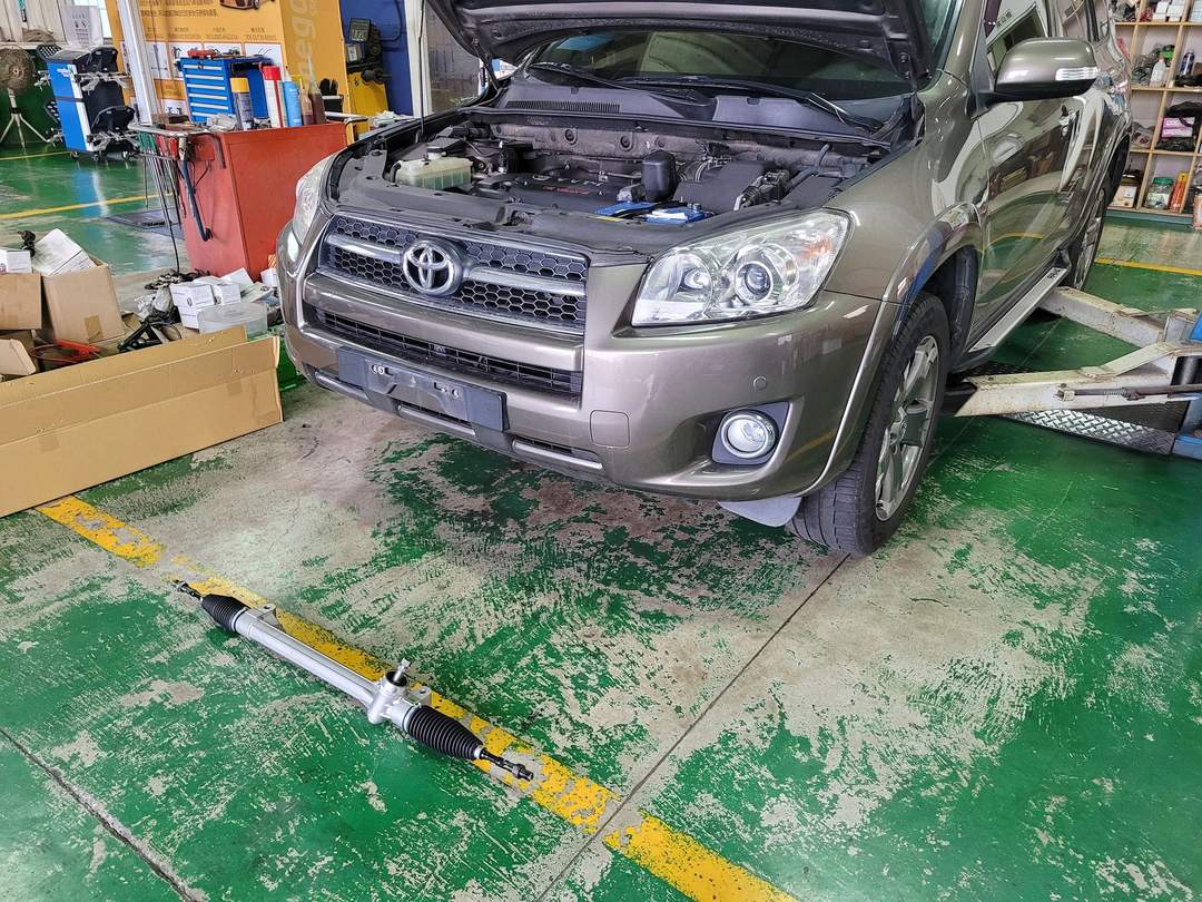 古銅棕 RAV4 維修方向機