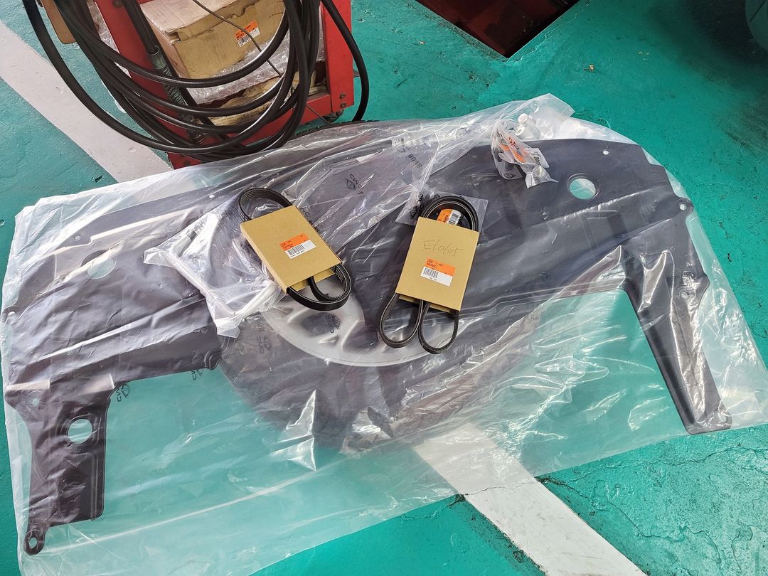 Colt Plus 更換冷氣管