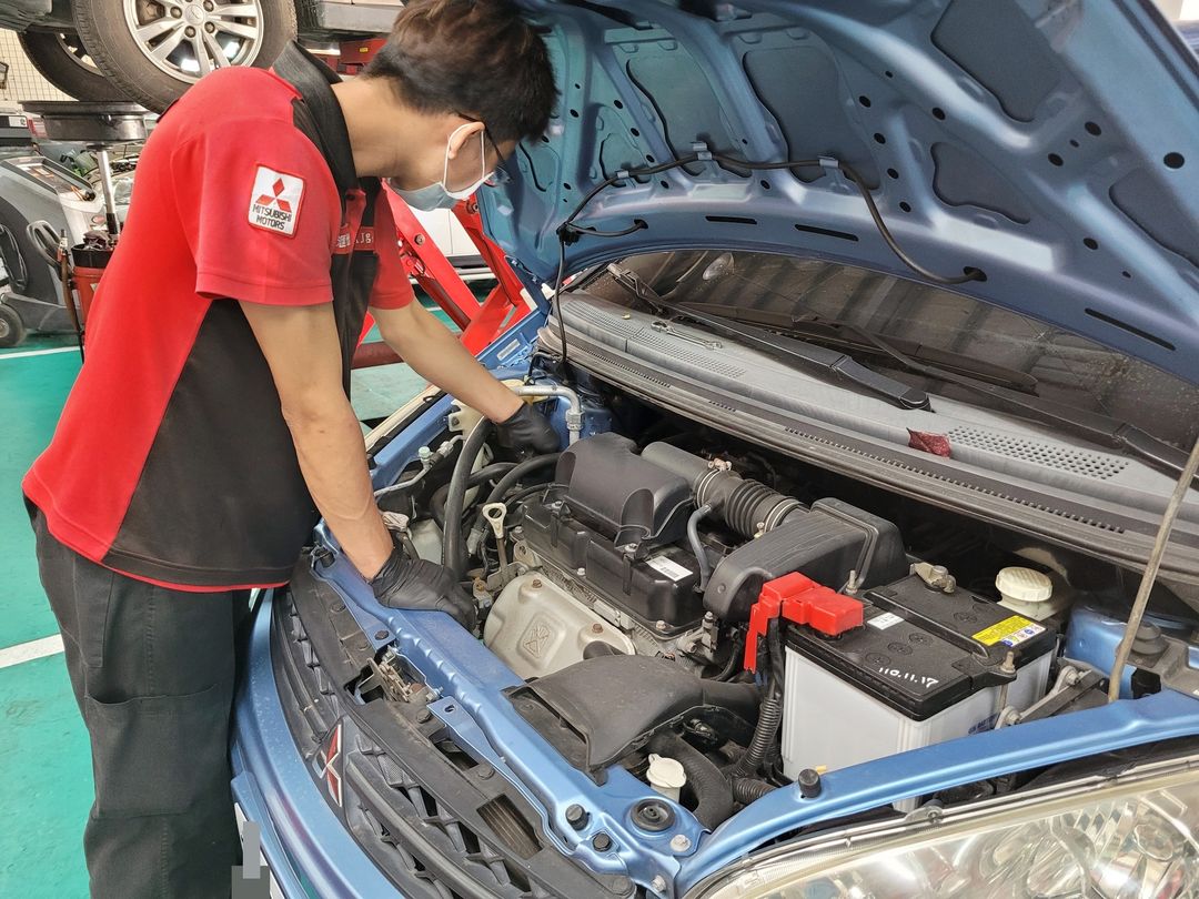 Colt Plus 更換冷氣管