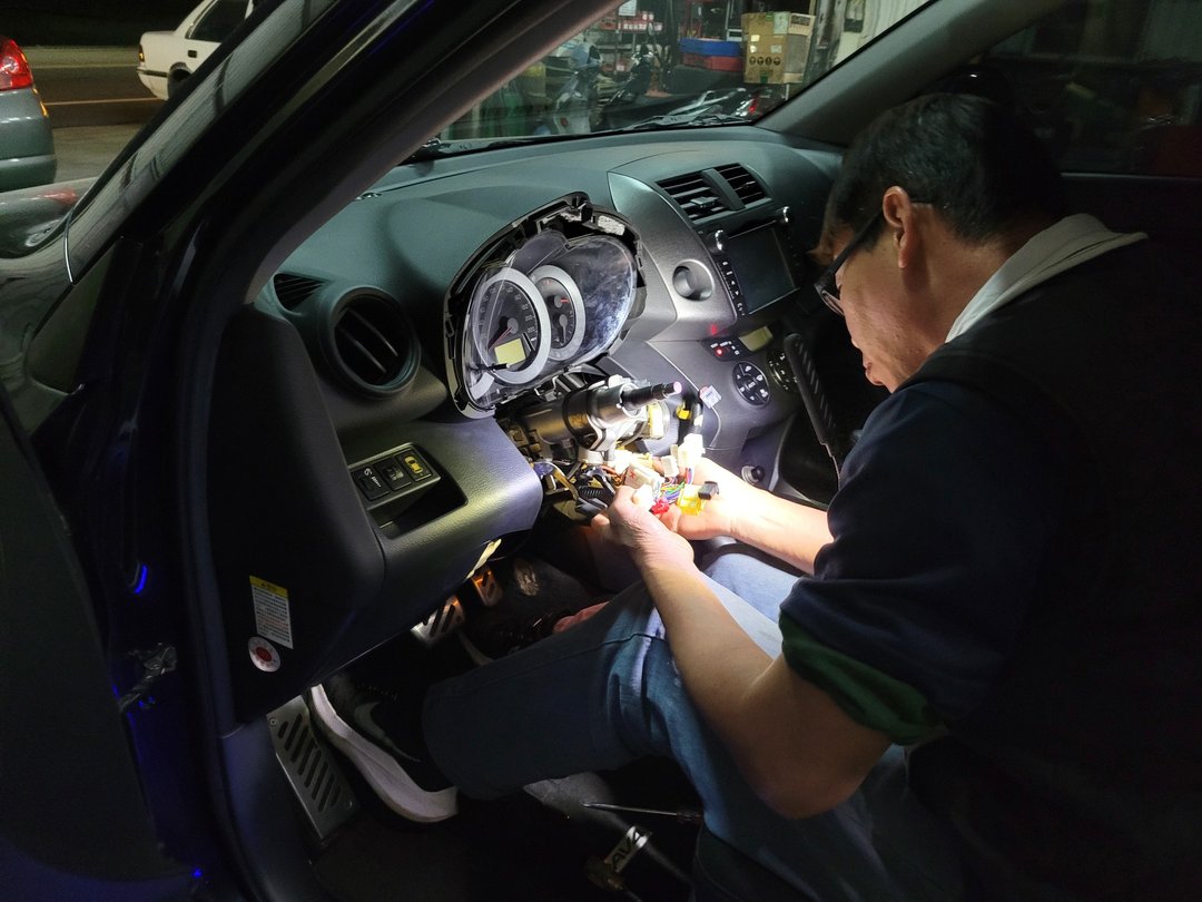 RAV4 多項施工