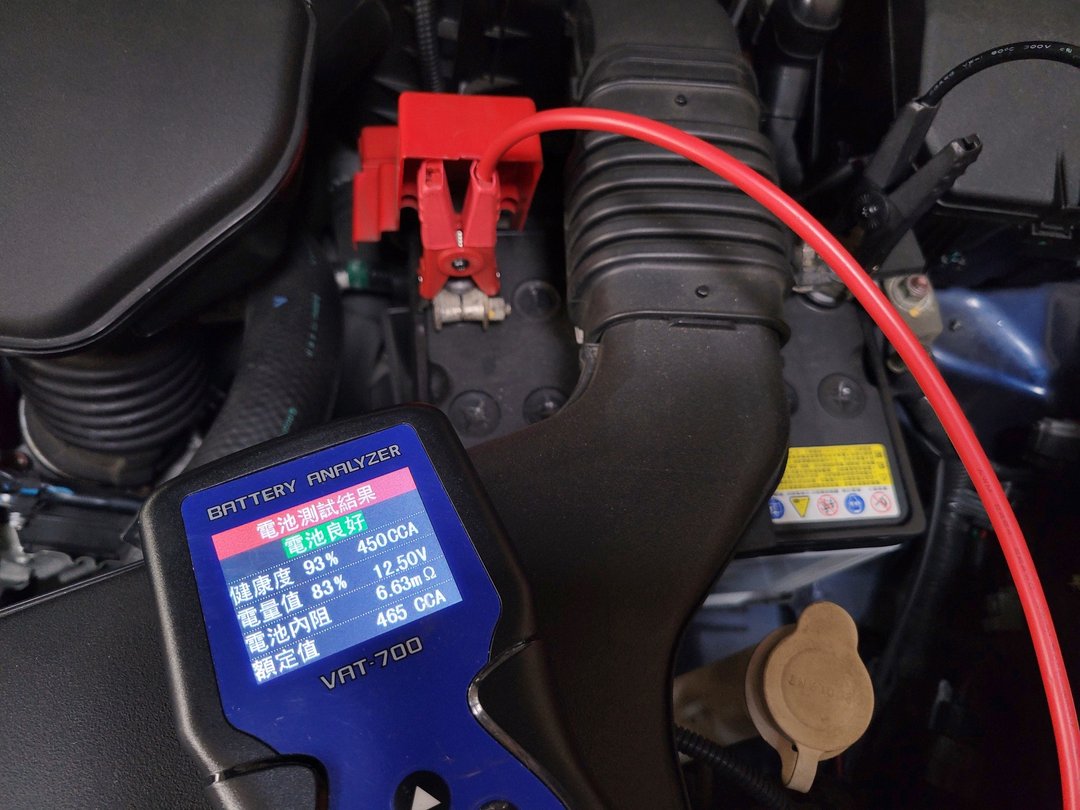 16′ Mitsubishi Outlander 藍色 七人座