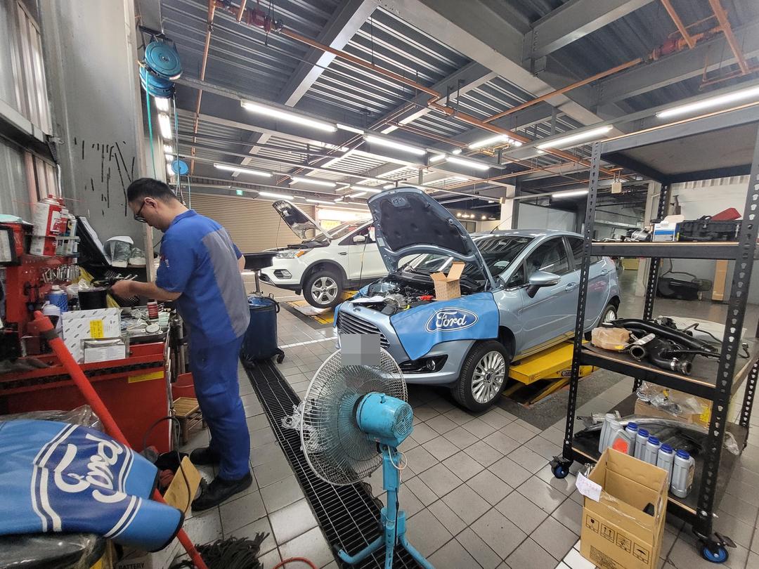 16′(17式) Ford Fiesta 1.0T 更換正時皮帶！