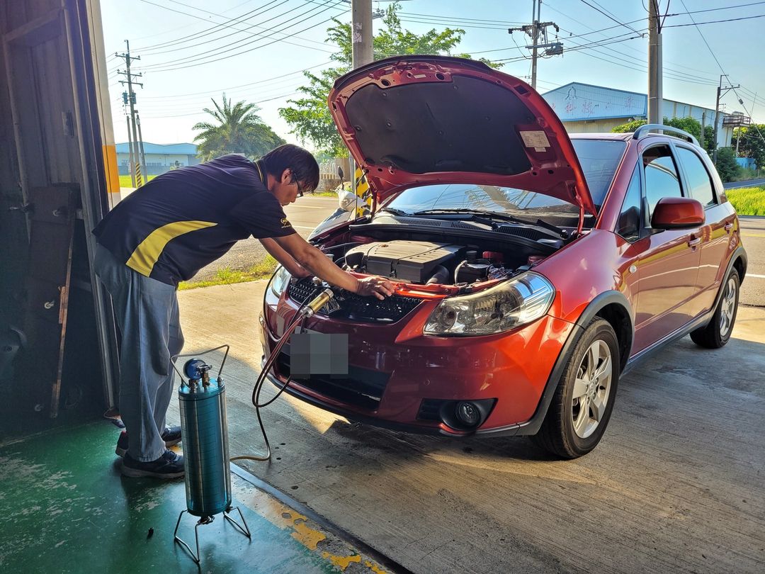 12′ 紅 SX4 更換冷氣散熱風扇