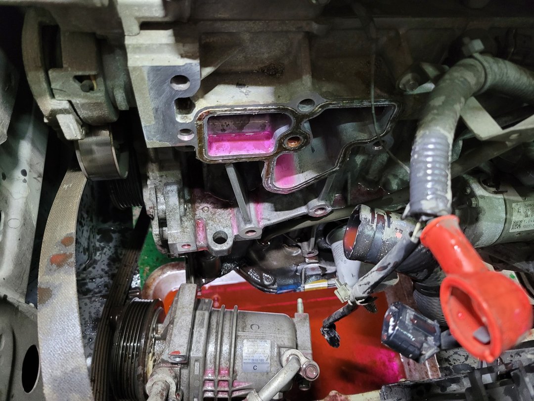 10′ 黑 Tiida 1.8L 4D 更換節溫器座墊片