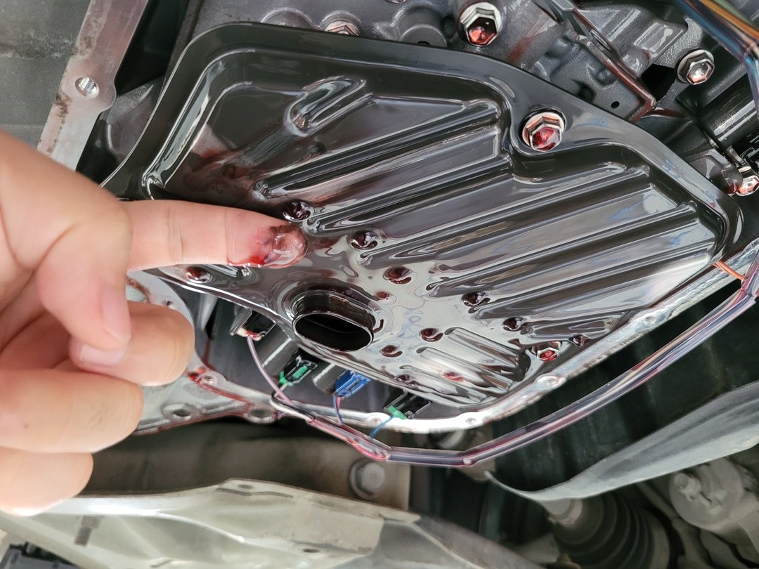 20′ Yaris 銀 拆洗變速箱油底殼