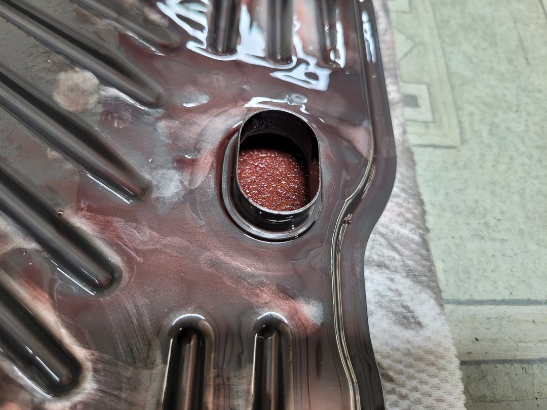 20′ Yaris 銀 拆洗變速箱油底殼