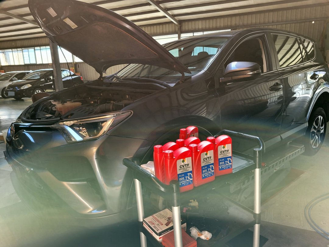 17′ RAV4 4.5代 拆洗變速箱油底殼(里程12萬)