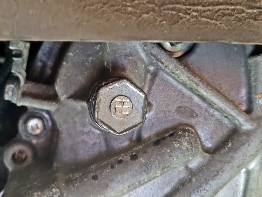 17′ RAV4 4.5代 拆洗變速箱油底殼(里程10.6萬)
