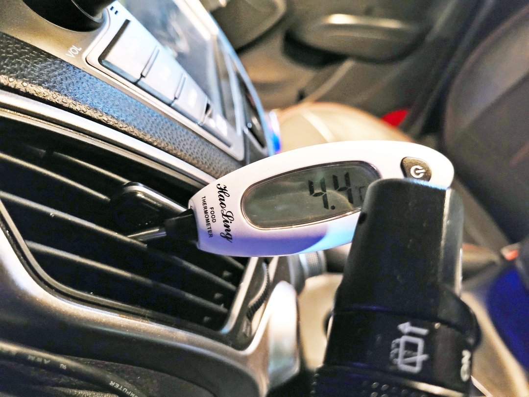 13′ 銀 Hyundai ix35更換壓縮機