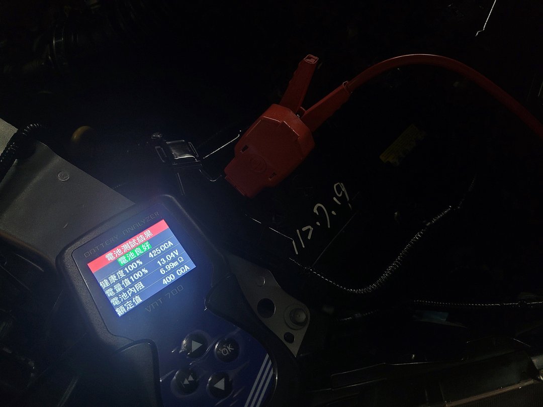 16′ 銀 Honda CR-V 4WD 交車前保養