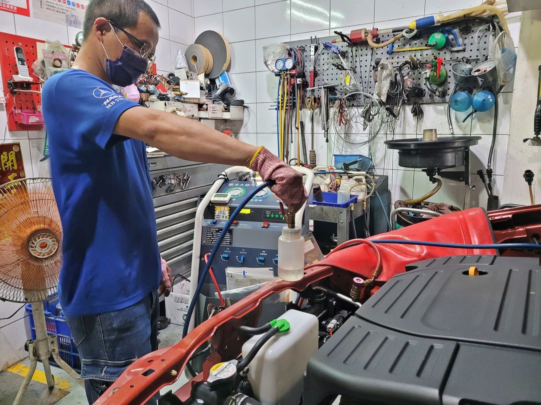 13′ Suzuki SX4 更換散熱片