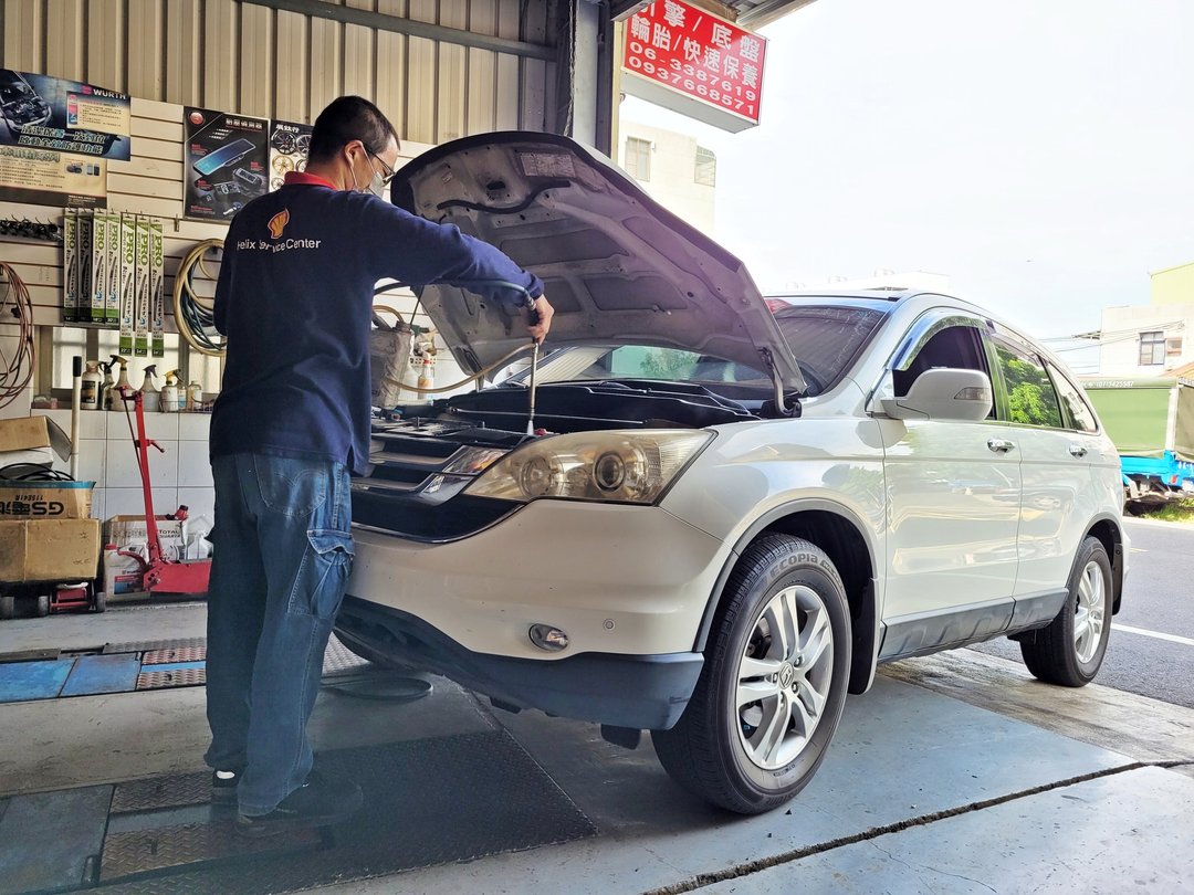 10′ 白 CR-V 定保&更換後輪軸承