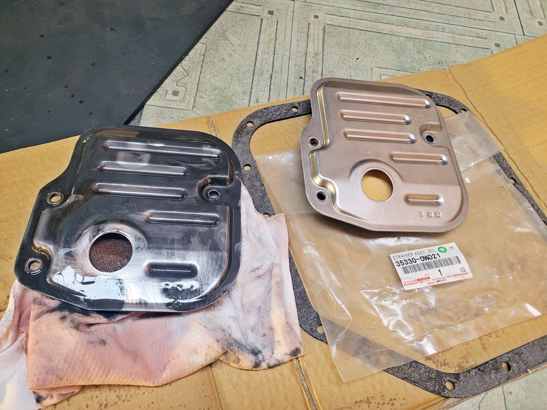 06’/07式 藍 Yaris 拆洗變速箱油底殼&更換火星塞