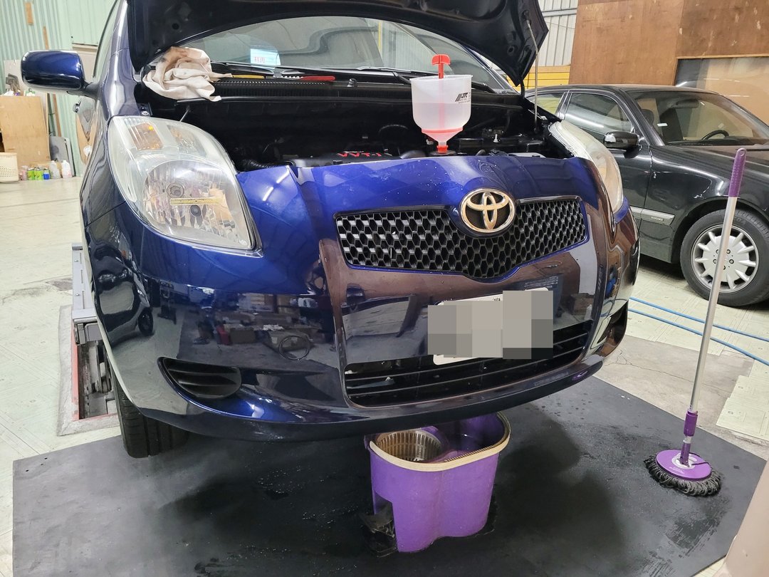 06’/07式 藍 Yaris 更換三通頭 & 輪槓換冷卻液