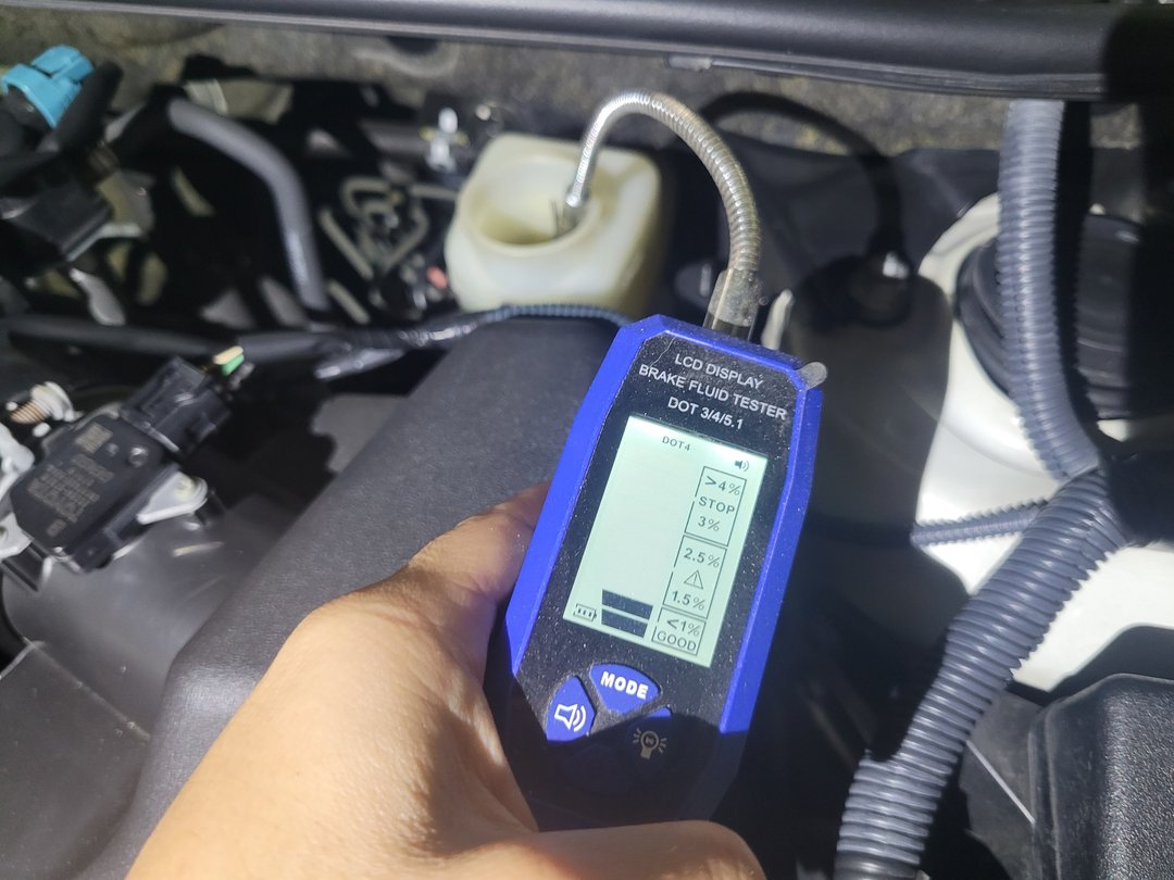 12′ 白 RAV4 交車前檢查
